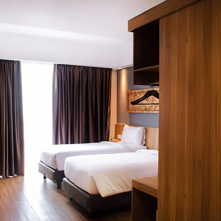 Ayola First Point Hotel Pekanbaru-3